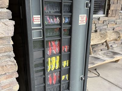 Snack/Candy & Soda Vending machine