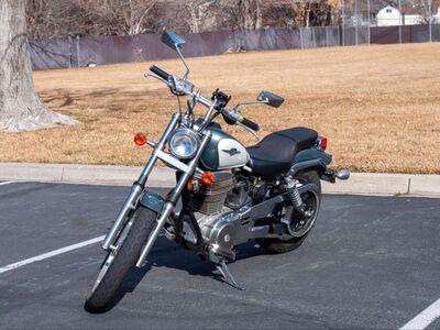 2012 Suzuki Boulevard S40