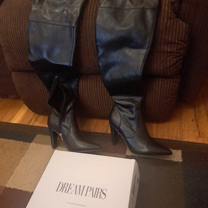Womens new Dream Pairs black boots