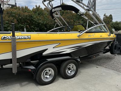 2006 Calabria Pro V Wakeboard / Surf Boat