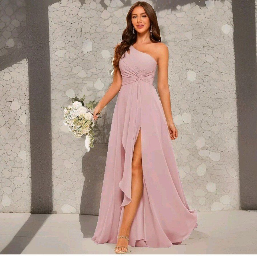 Beautiful Blush Dress Size 20 With Tags Attached