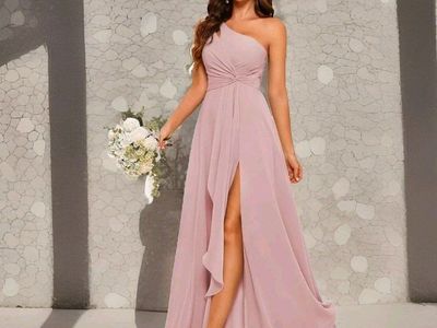 Beautiful Blush Dress Size 20 With Tags Attached