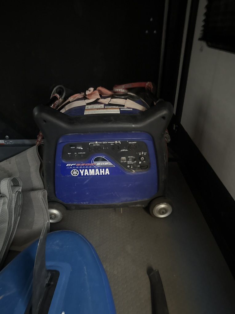 Main image 2