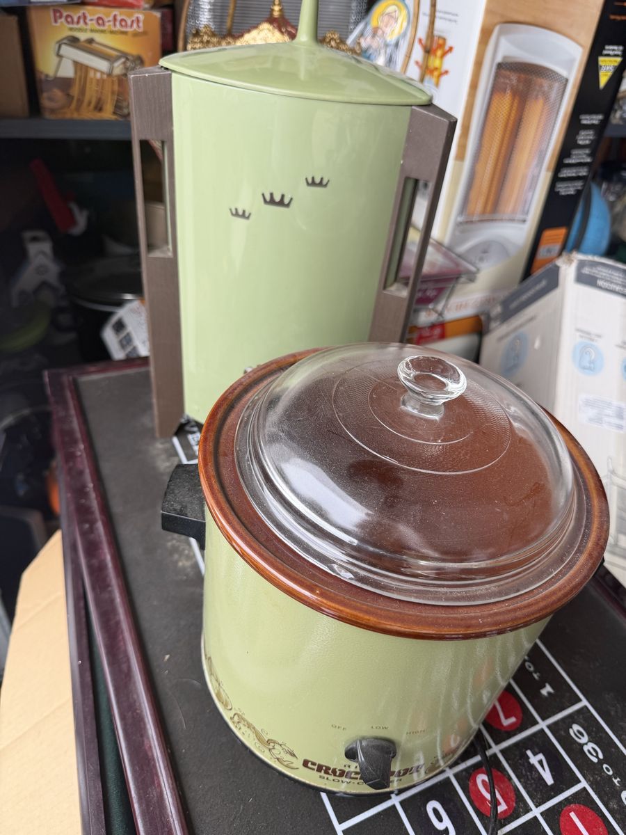Vintage Rival Crock-Pot Slow Cooker & Beverage Urn - Avocado Green