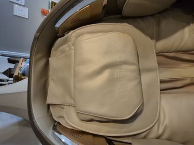 Infinity Genesis 3,4 message Chair