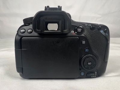 Canon 80D body