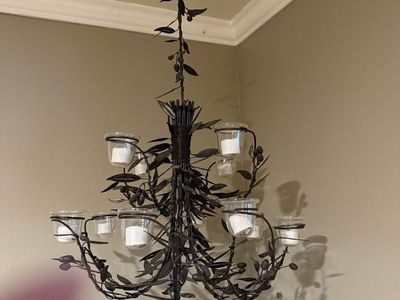 Z-Gallery Decorative Black Leaf Chandelier Candle