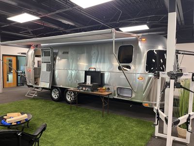 2025 Airstream Flying Cloud 25FBT