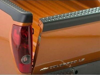 Bushwacker DiamondBack TailGate Cap