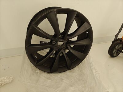 Tesla 2020 model 3 performance 20" OEM wheel