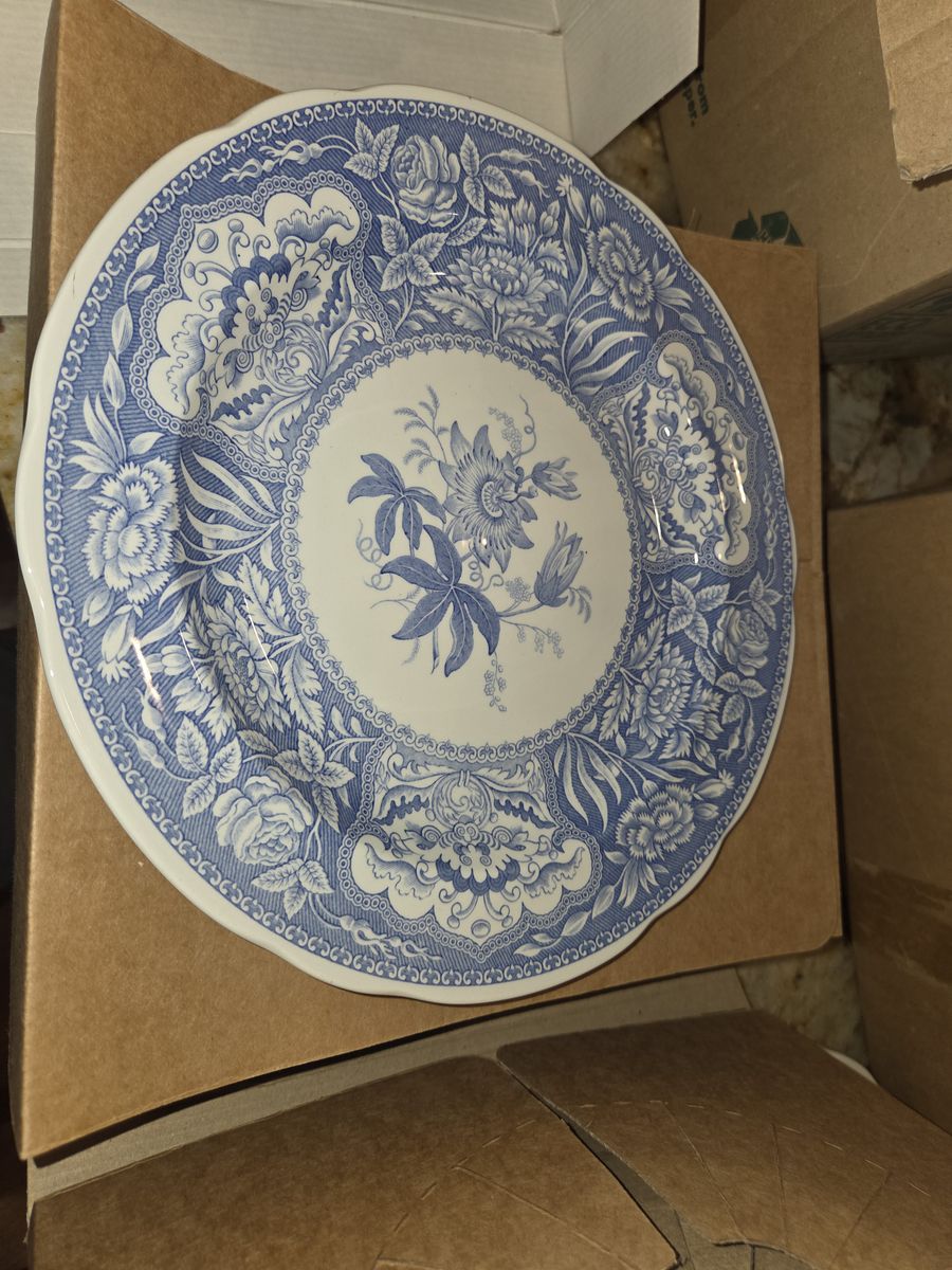 Main image 6