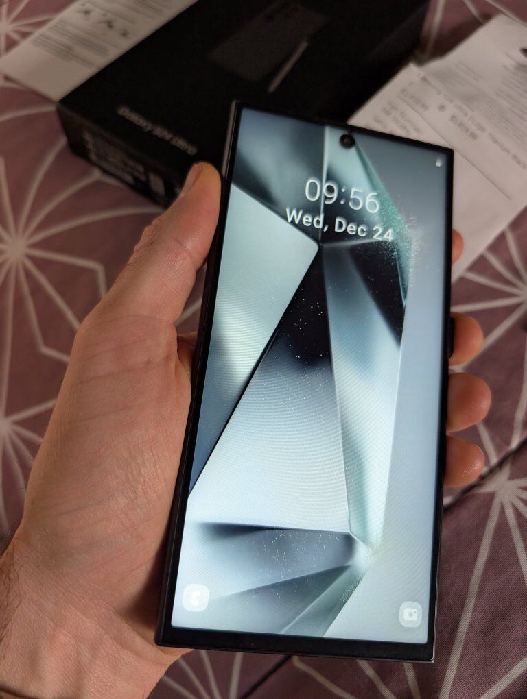 Galaxy S24 Ultra (NOT Authentic)