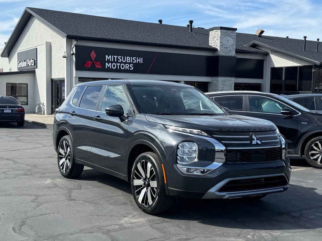 2026 Mitsubishi Outlander SE