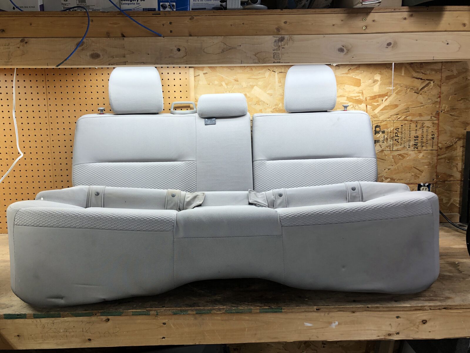 2014-2018 Subaru Forester 2.5i Rear Seats