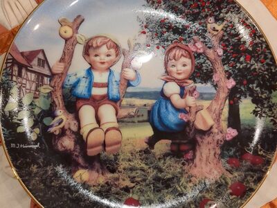 MJ Hummel collectors plate #2