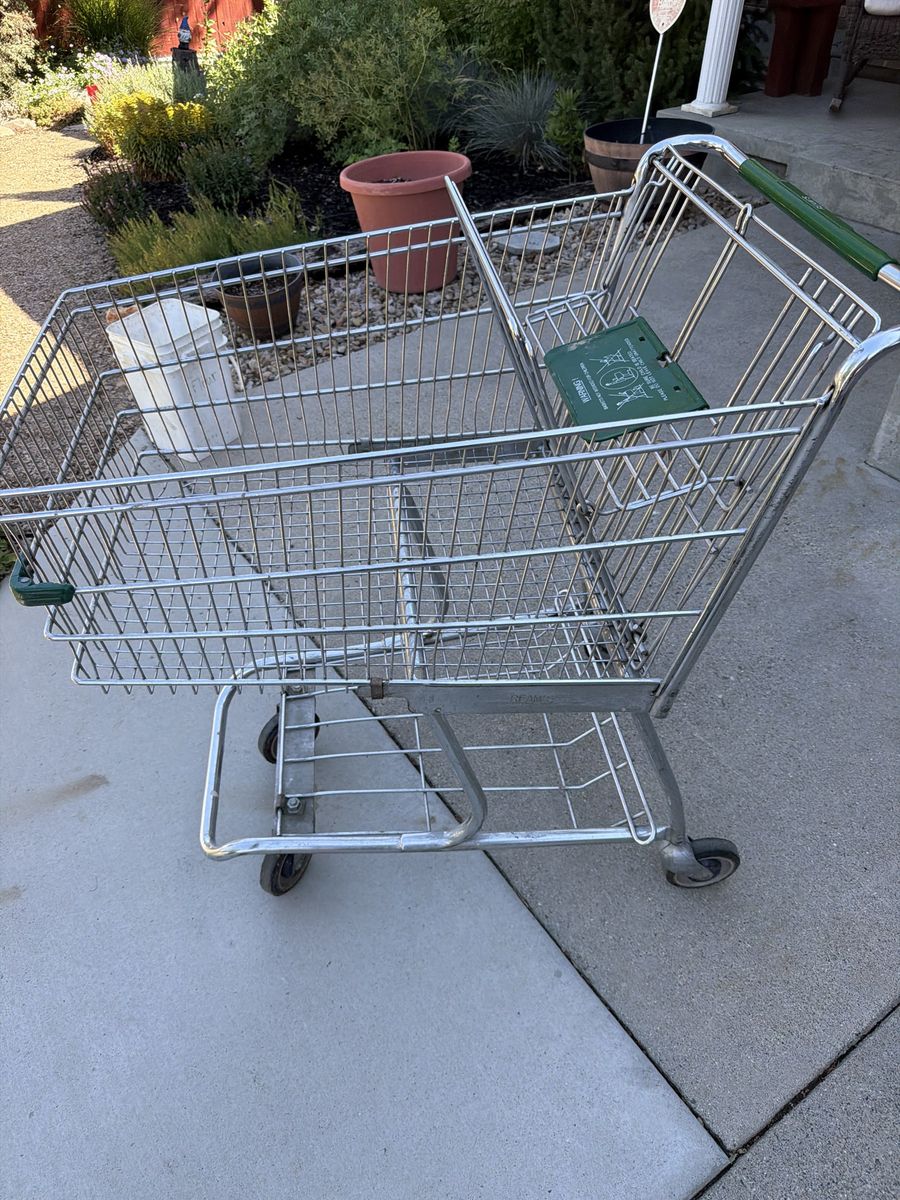 Metal Shopping Cart