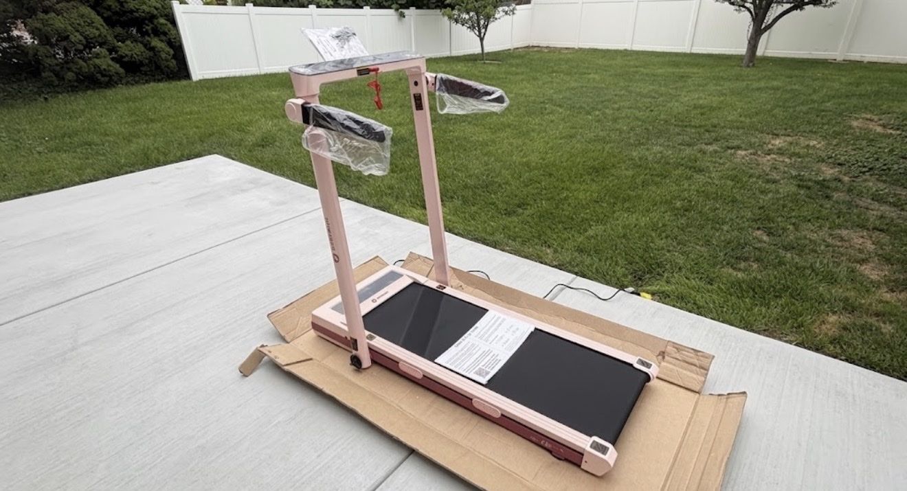 ( Brand New ) DeerRun Z10 Pro / CT09R 2-in-1 Smart Folding Treadmill w/ Incline – Pink! Fully assembled 