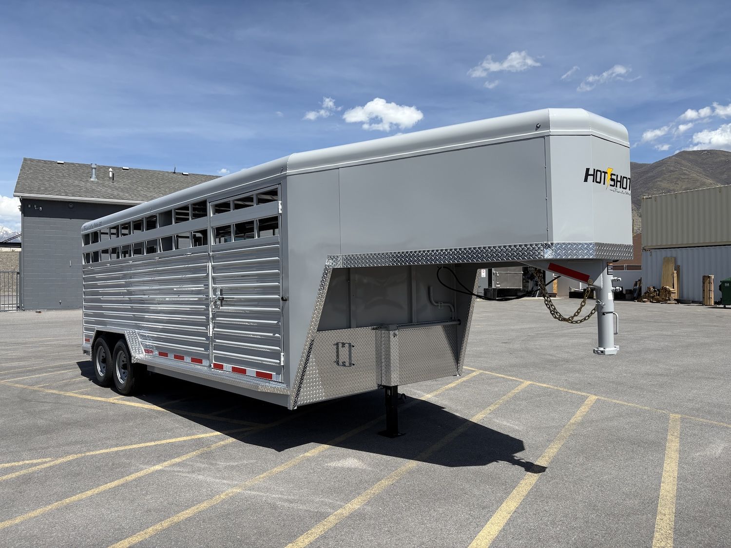 2027 Trails West Hotshot 20' GN