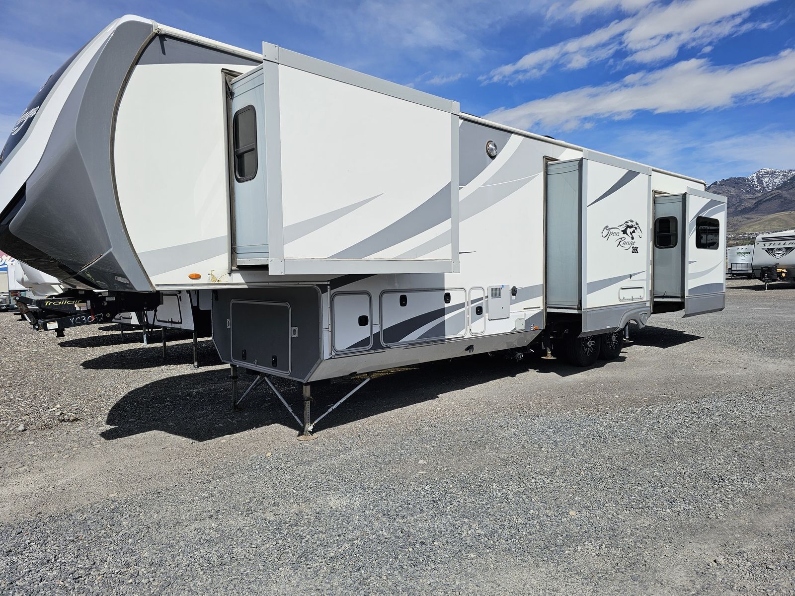 2018 Open Range 375RDS – Luxury Fifth Wheel | Mountainland RV