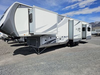 2018 Open Range 375RDS – Luxury Fifth Wheel | Mountainland RV