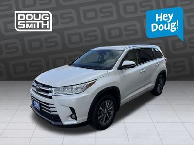 2017 TOYOTA HIGHLANDER XLE