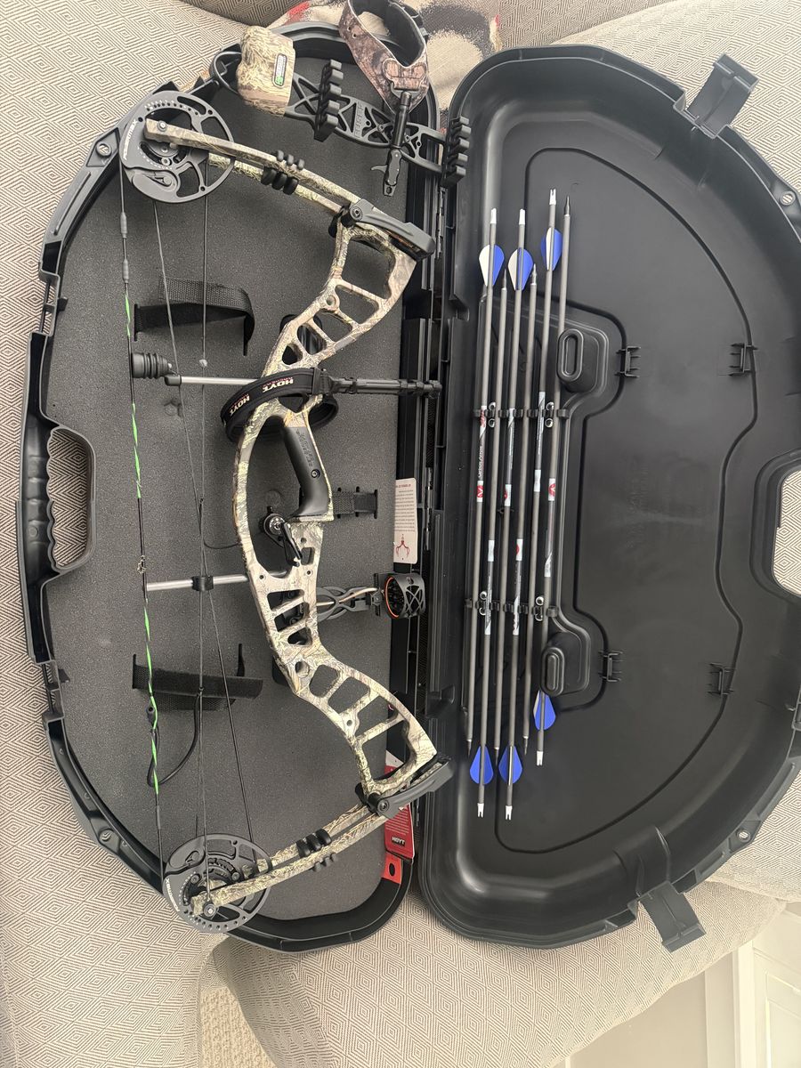 Hoyt PowerMax RH Compound Bow
