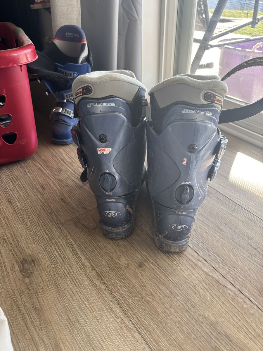 Ski boots 23.0