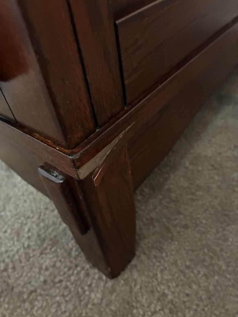 Main image 7