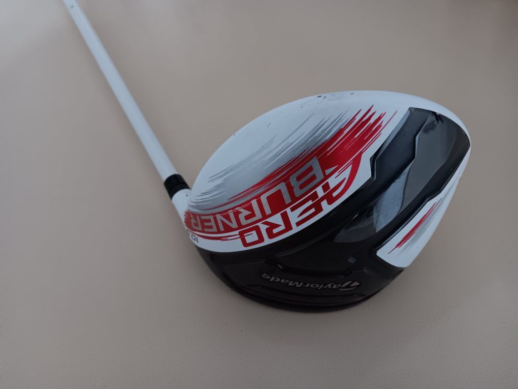 WOMENS TAYLORMADE AERO BURNER 10.5* DRIVER - MATRIX LADIES FLEX GRAPHITE SHAFT.  Excellent Conditions!