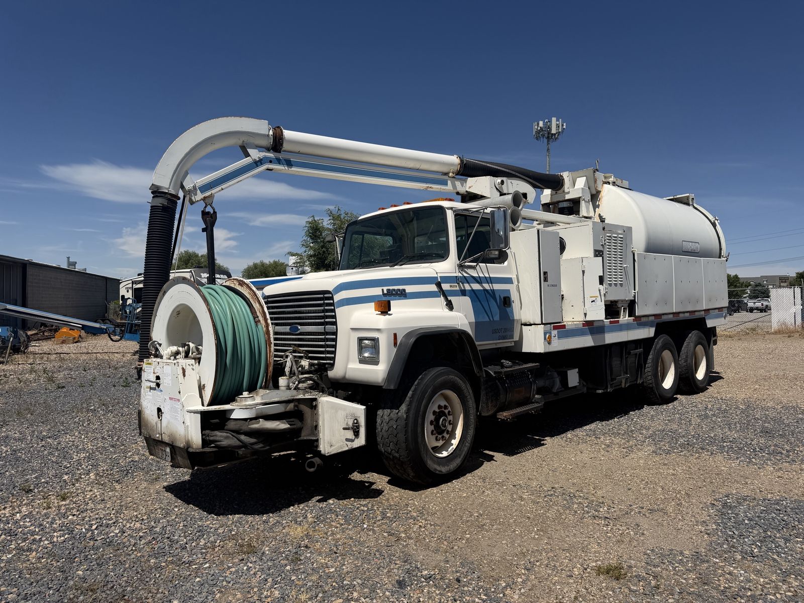 Ford L9000 VacCon Vac Truck