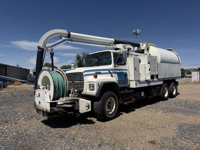 Ford L9000 VacCon Vac Truck