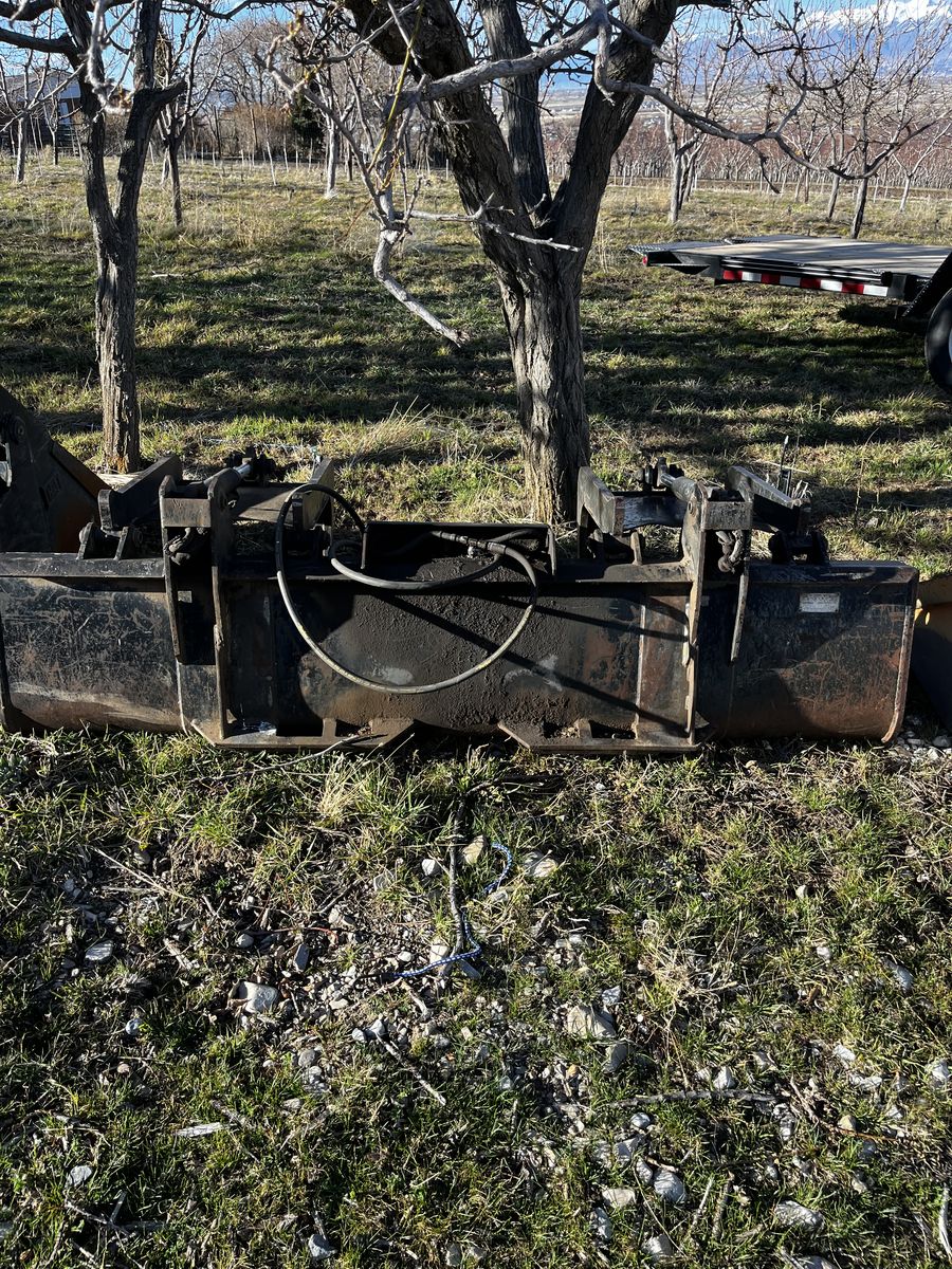 Bradco Grapple Bucket