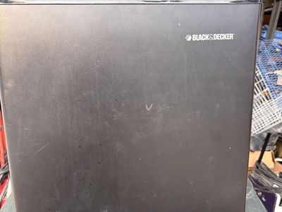 BLACK+DECKER Compact Mini Refrigerator - Black, Countertop like new