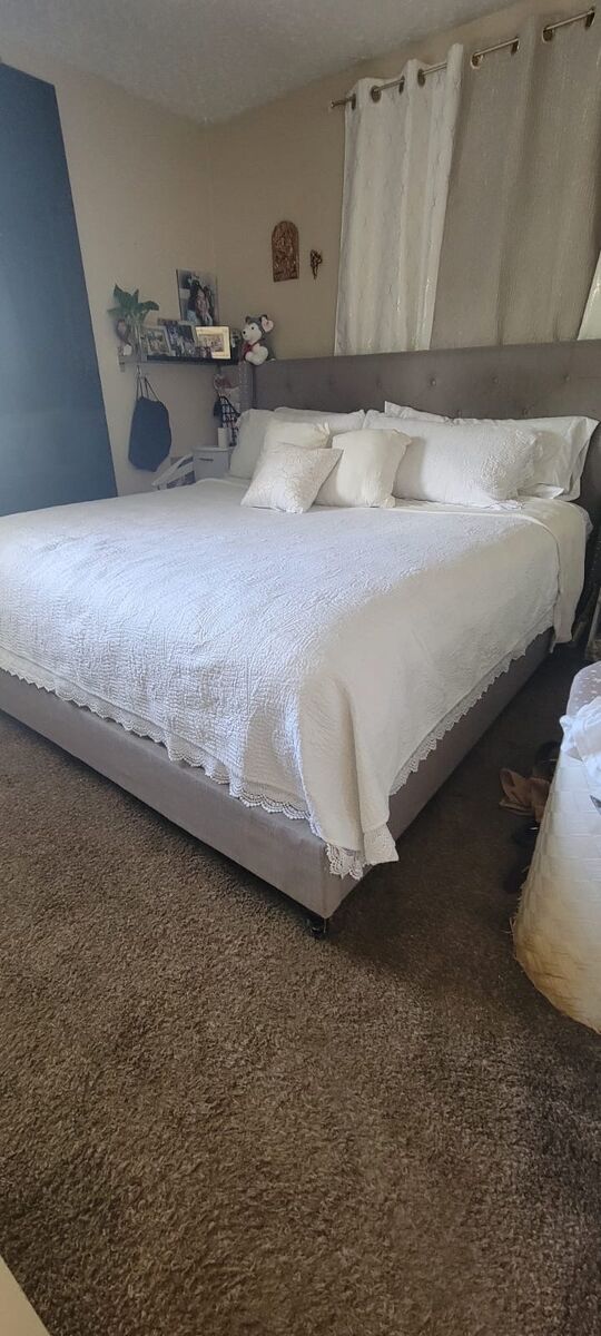 Bedframe & Mattress