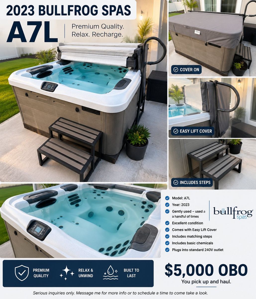 Luxurious Hot Tub with Cover and Lifter - Relax and Unwind in Style