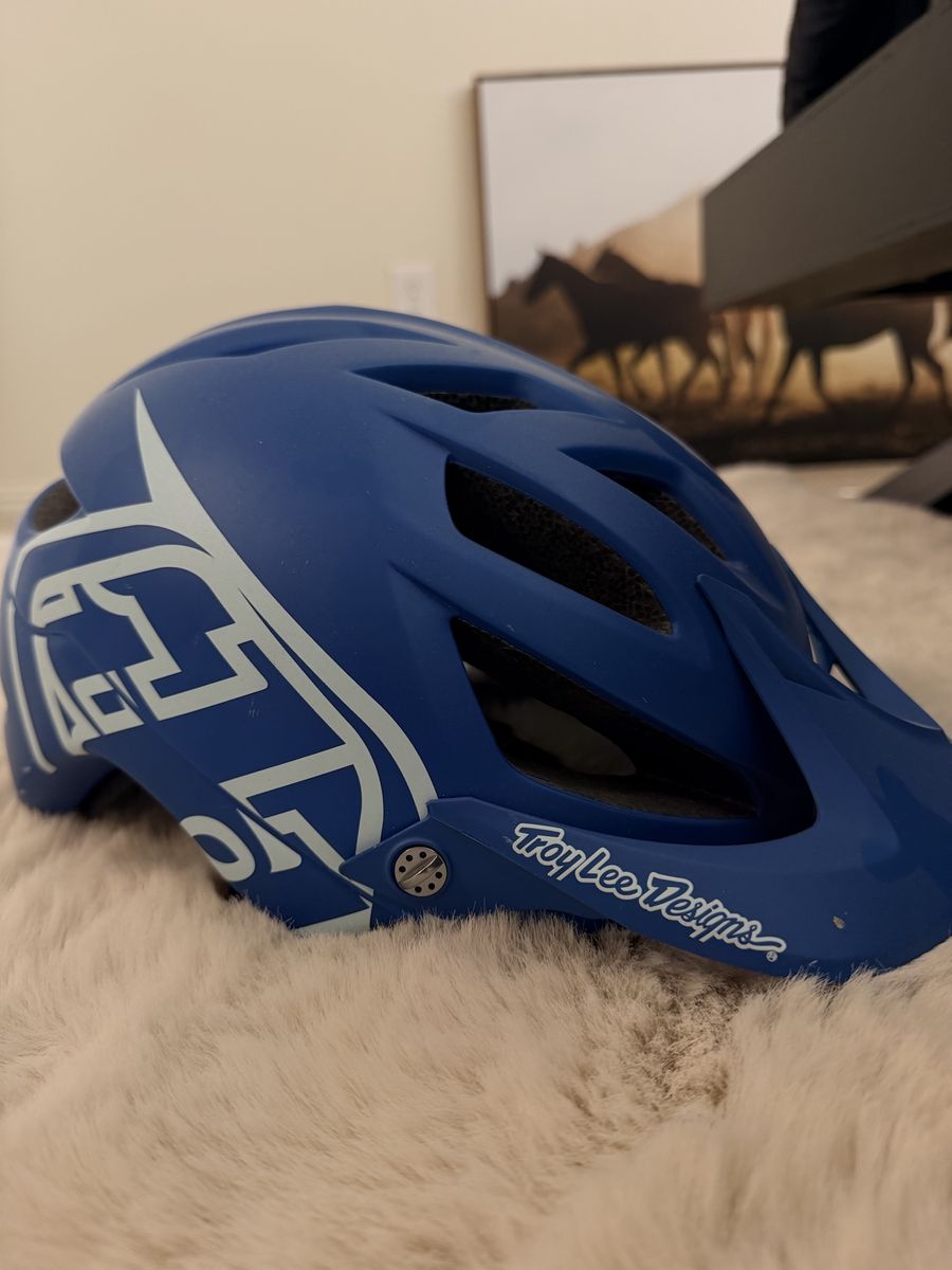 Troy Lee Designs TLD A1 Mountain Bike Helmet Blue XL/2XL - MIPS Technology