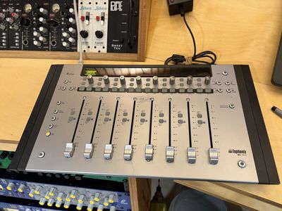 Euphonix MC Mix EuCon DAW Control Surface - 8 Fader Mixer