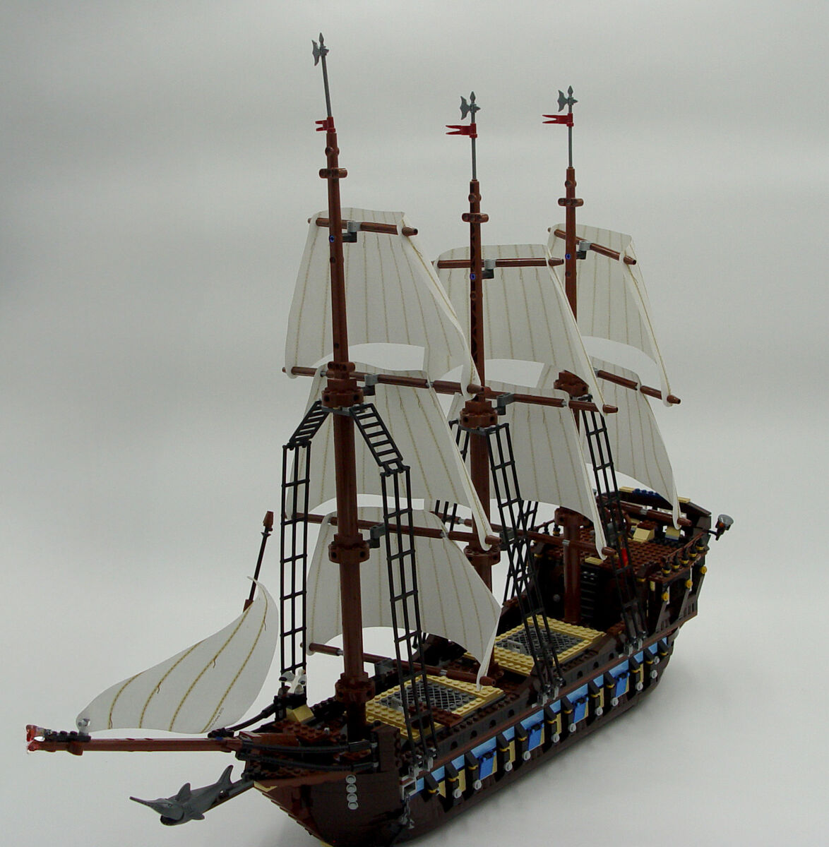 LEGO Imperial Flagship (10210), Retired, no box, with instructions plus 4 extra mini figs & a mini ship