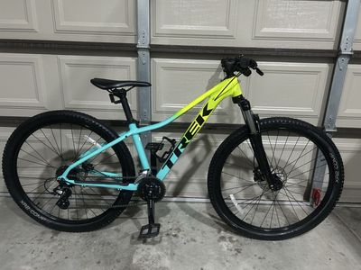 Trek Marlin 5 - Small