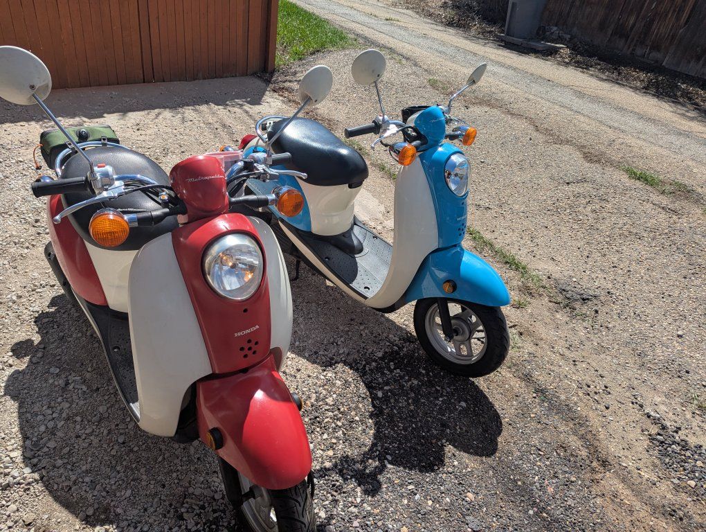 2 Honda Metropolitan 2003