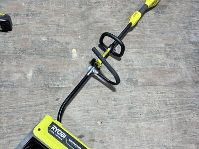 Ryobi snow Thrower