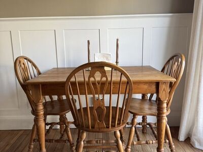 SolId Wood Cottage Dining Table + 4 Chairs