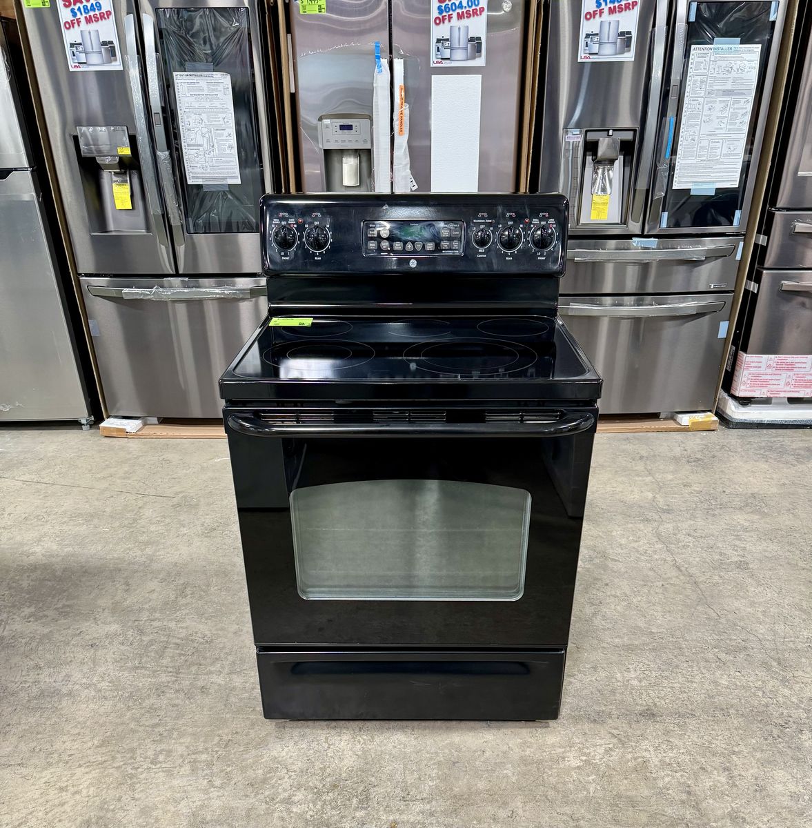 GE GLASS TOP RANGE WITH WARRANTY