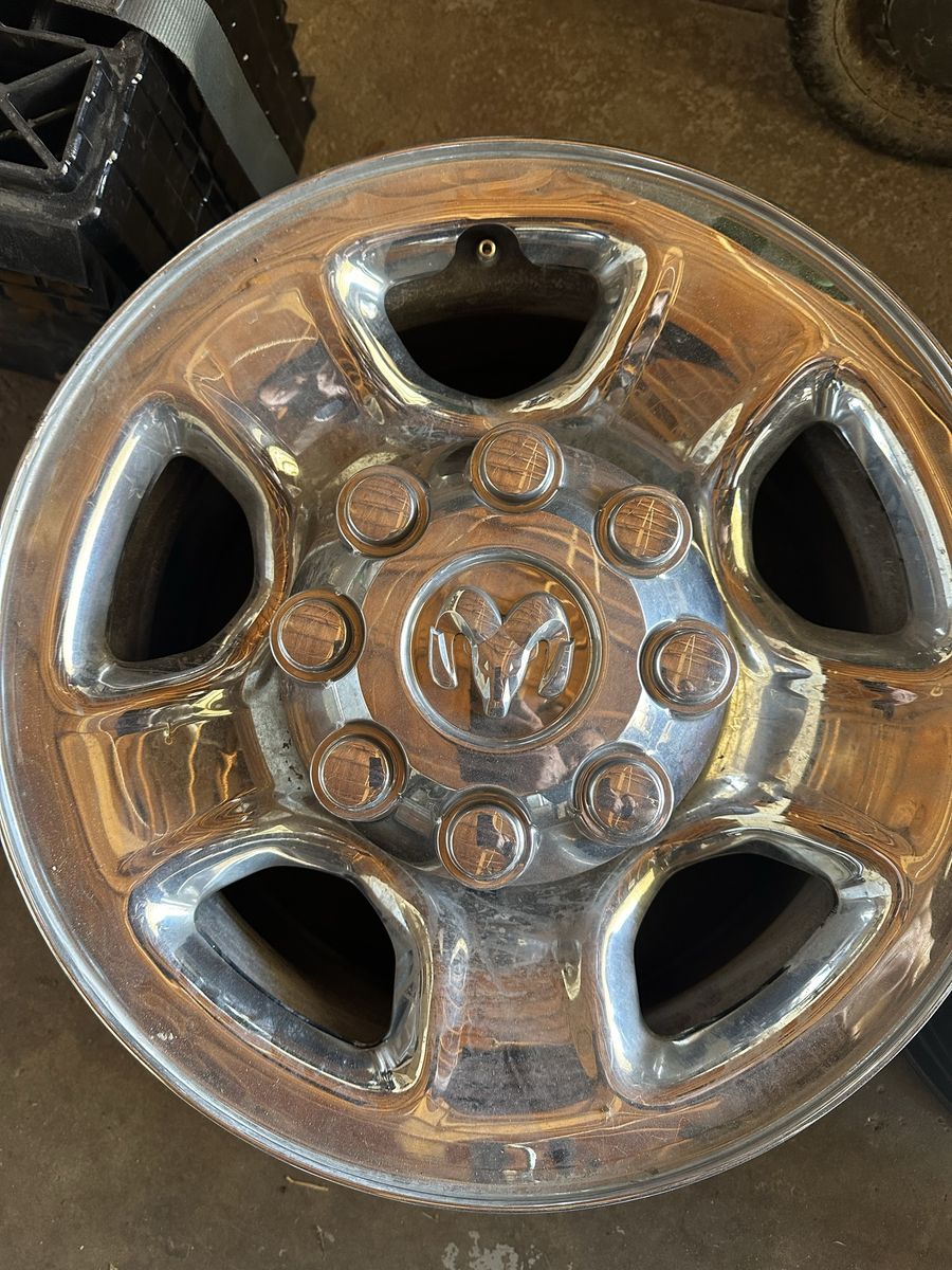 2006 Dodge Ram 3500 Wheels