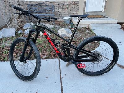 2022 Trek slash 7 size med