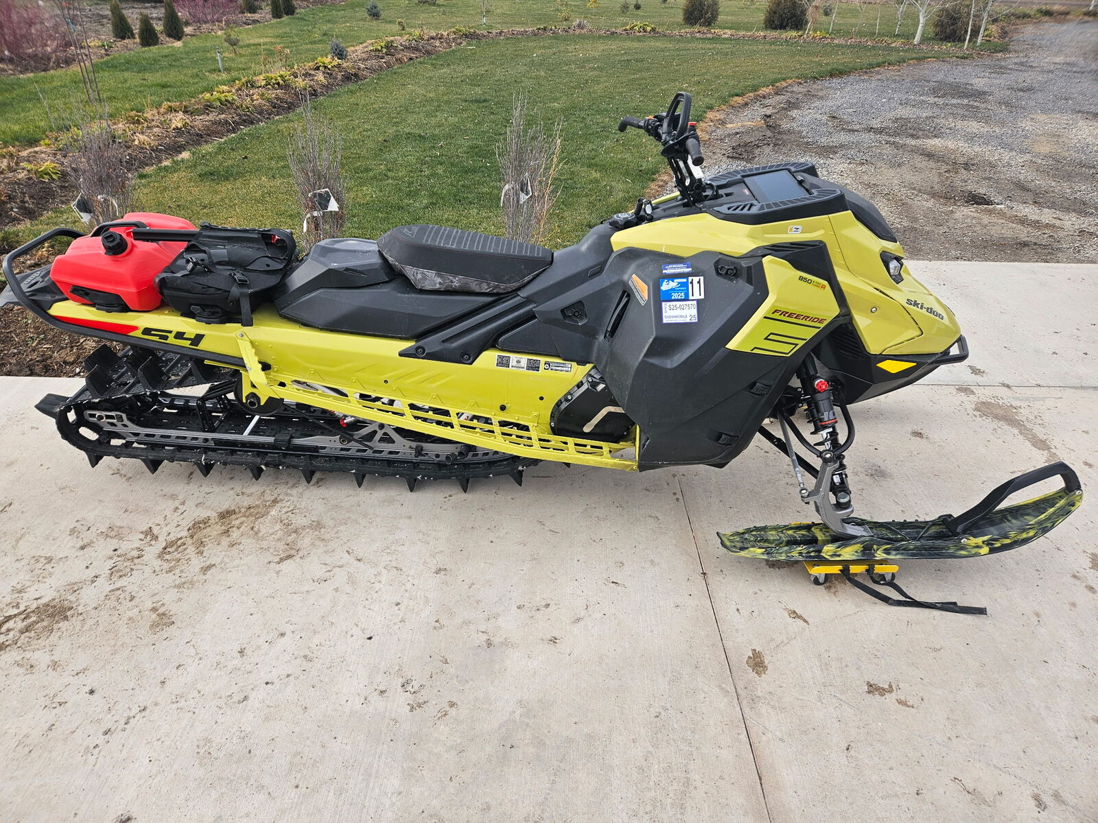 Snowmobile Skidoo 2025 154 Freeride 850 Turbo 285mi