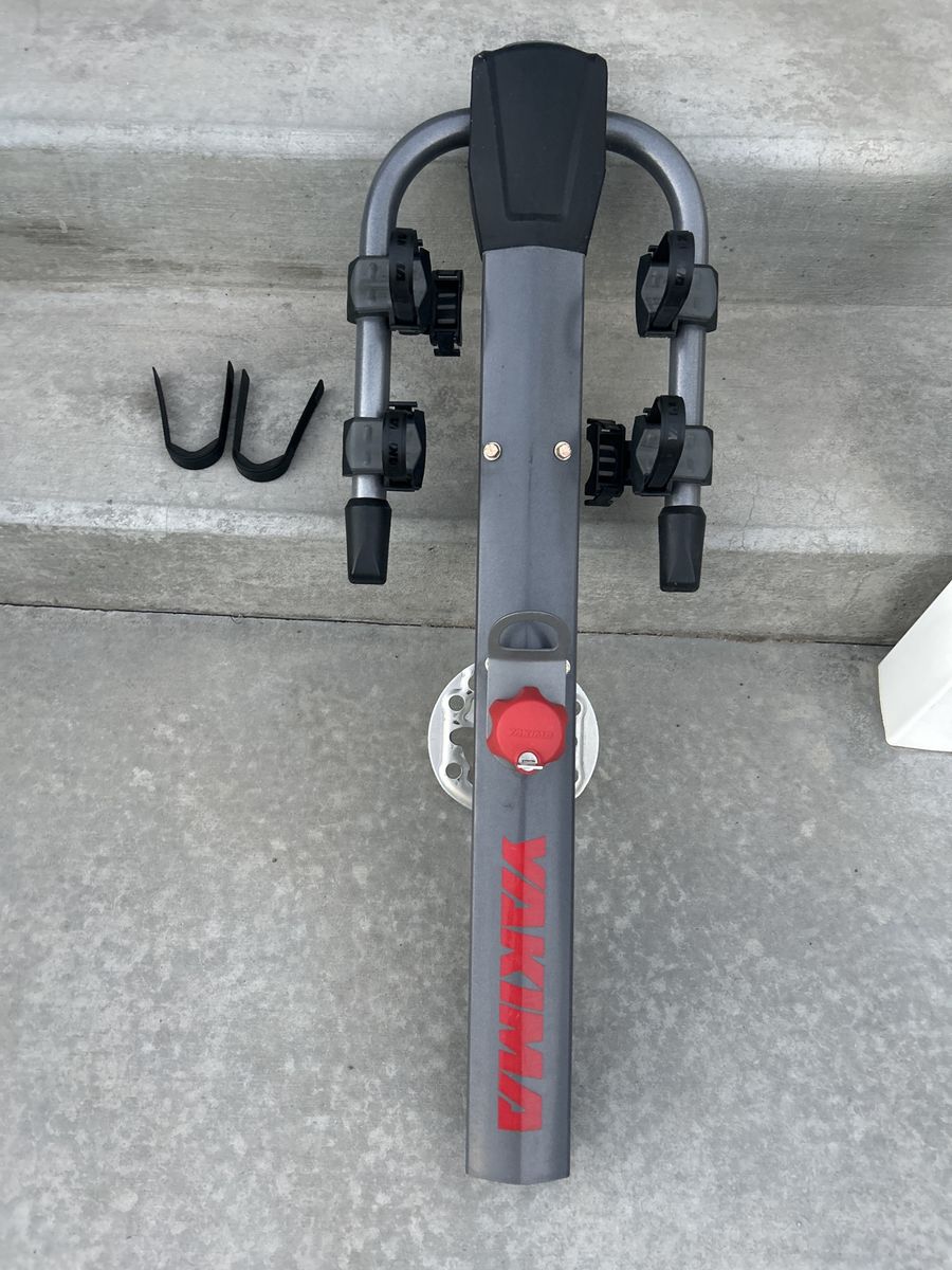 Yakima FullTilt 4-Bike Hitch Mounted Rack - Gray/Red