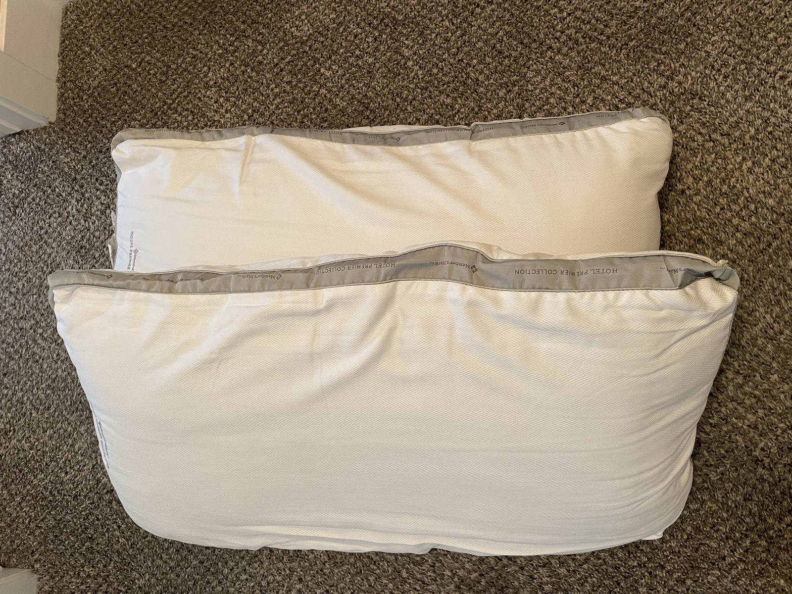 2 king hotel premier collection pillows