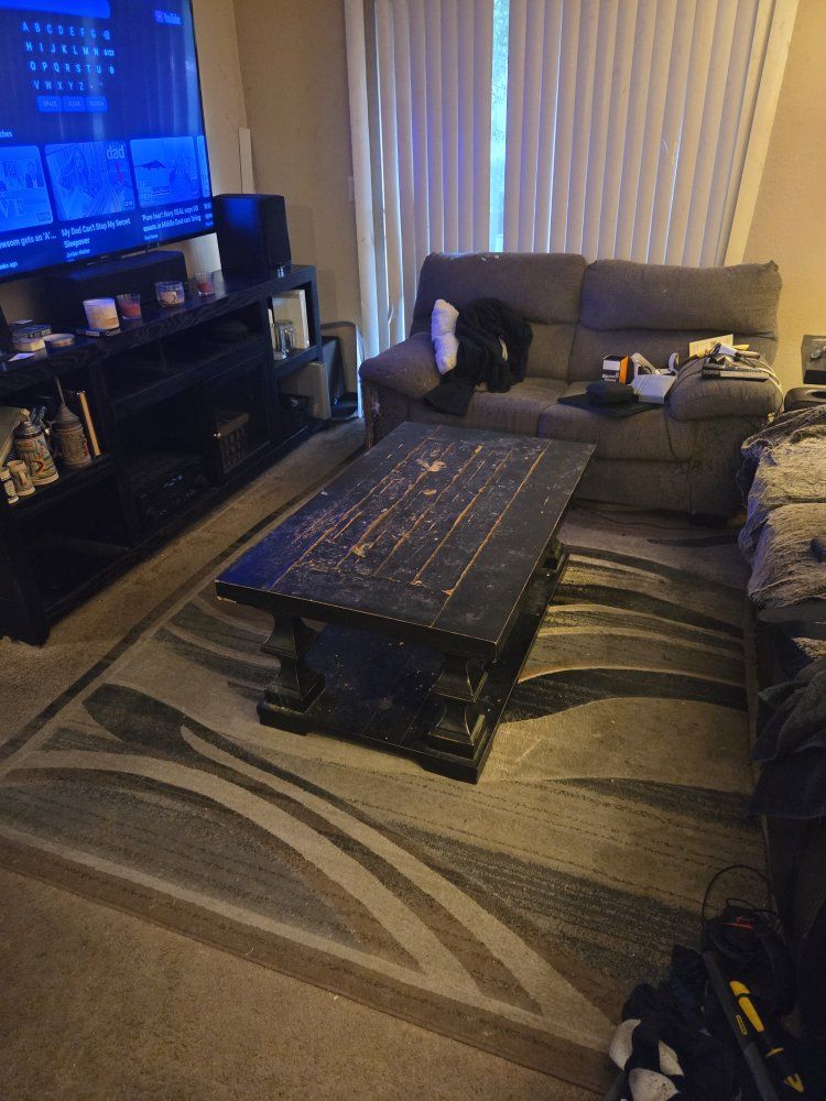 coffee table /w matching end tables