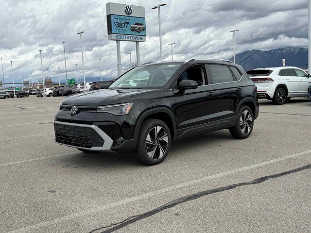 2026 Volkswagen Taos SE 4Motion